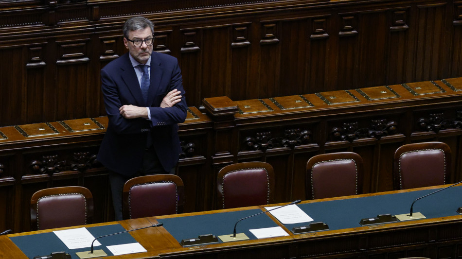 Giorgetti, su stop aumento et&agrave; pensionabile vedremo nel 2026