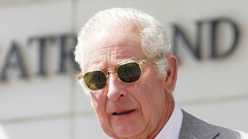 Unas animalistas británicas roban corderos en una finca del rey Carlos III