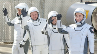 Astronauts leave ISS in first-ever medical evacuation