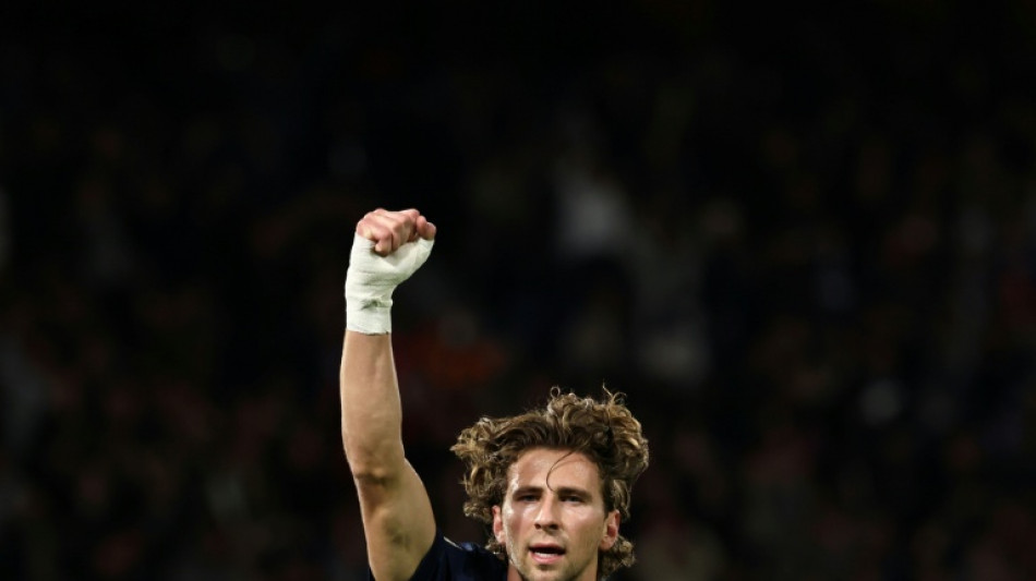 Ligue 1: le PSG relancé par ses défenseurs contre Auxerre