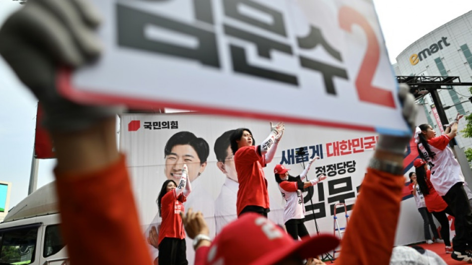 South Korea presidential candidates rally in final campaign stretch