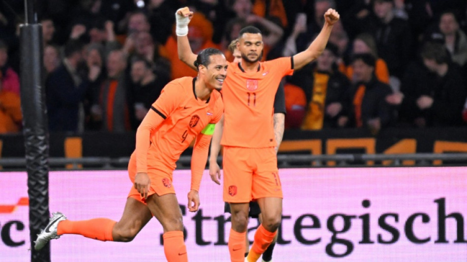 Sem estrelas em campo, Holanda vence Noruega (2-1) de virada em amistoso
