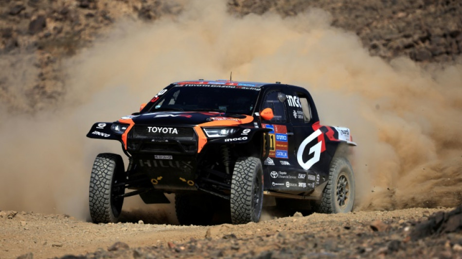 El Dakar-2025 arranca con victorias de Sanders y Lategan en el prólogo