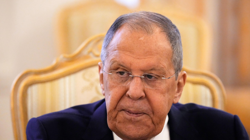 Lavrov, Putin vuole prima continuare colloqui di Istanbul