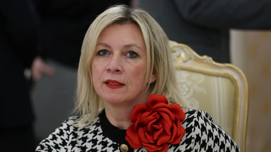 Mosca, 'promessa di Zelensky di tenere elezioni &egrave; come un teatro delle marionette'