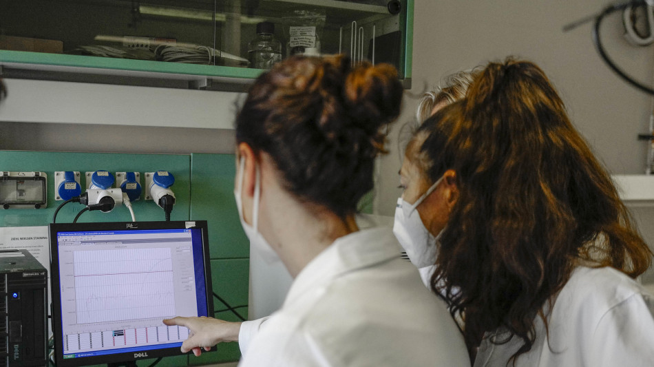 MUR, 25,5 milioni per attrarre in Italia i migliori giovani ricercatori
