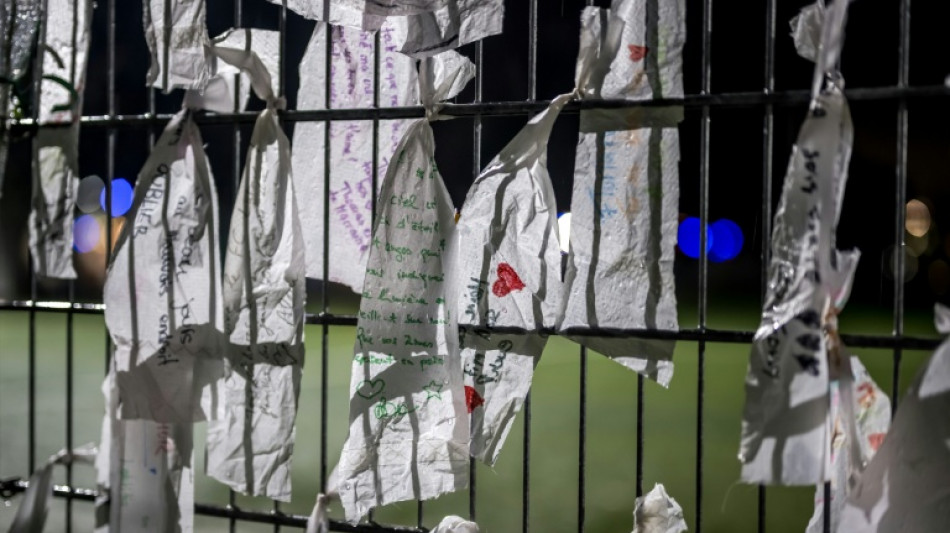 Incendie de Crans-Montana: la Suisse se recueille, un copropri&eacute;taire incarc&eacute;r&eacute;