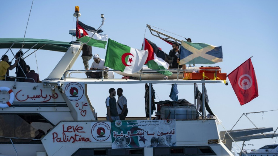 La flotilla para Gaza continúa su rumbo pese a las "maniobras de intimidación" israelíes