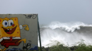 Le cyclone Batsirai s'éloigne de La Réunion, les pluies s'intensifient
