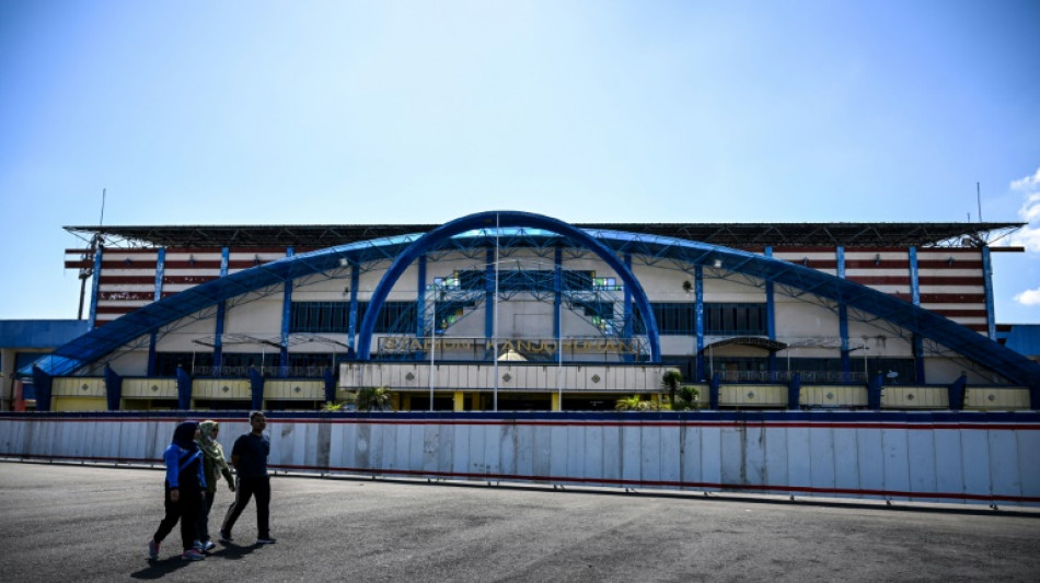 "Mucho por hacer" en el f&uacute;tbol indonesio un a&ntilde;o despu&eacute;s de la estampida mortal