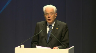 Mattarella, la vita non è una somma di solitudini