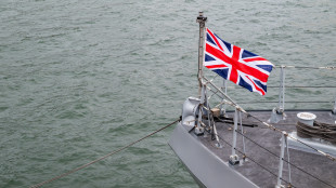 Royal Navy segue nave spia russa vicino ad acque Gb