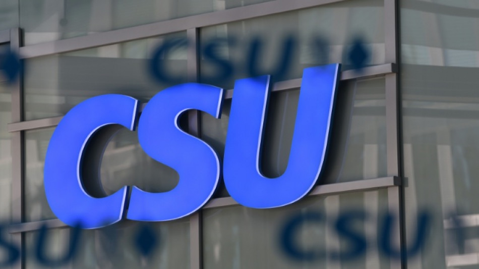 Festnahme nach Brandstiftung an Parteibüros von CSU und AfD