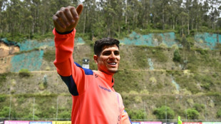 Zagueiro equatoriano Hincapié é emprestado ao Arsenal pelo Leverkusen