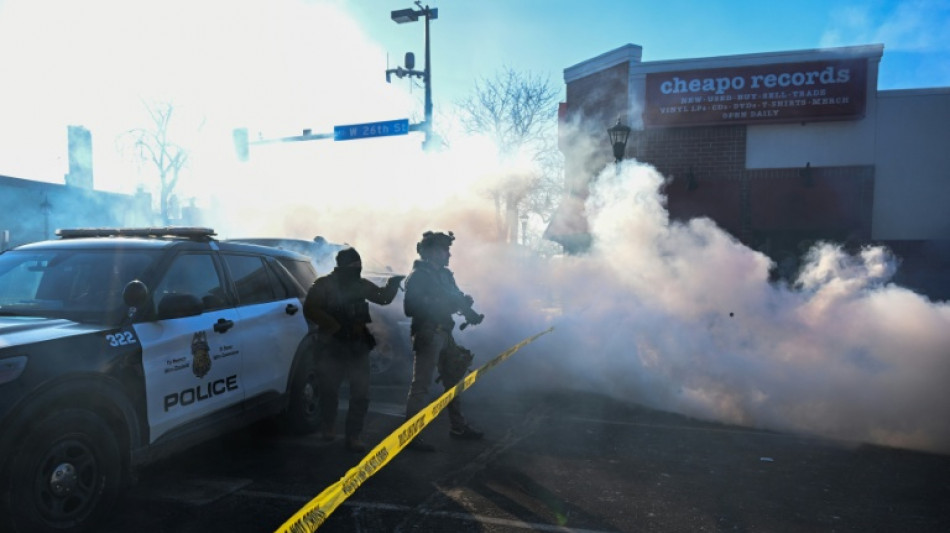 Agentes federais de imigra&ccedil;&atilde;o matam outra pessoa baleada em Minneapolis
