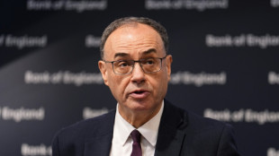 El Banco de Inglaterra recorta su principal tasa de interés