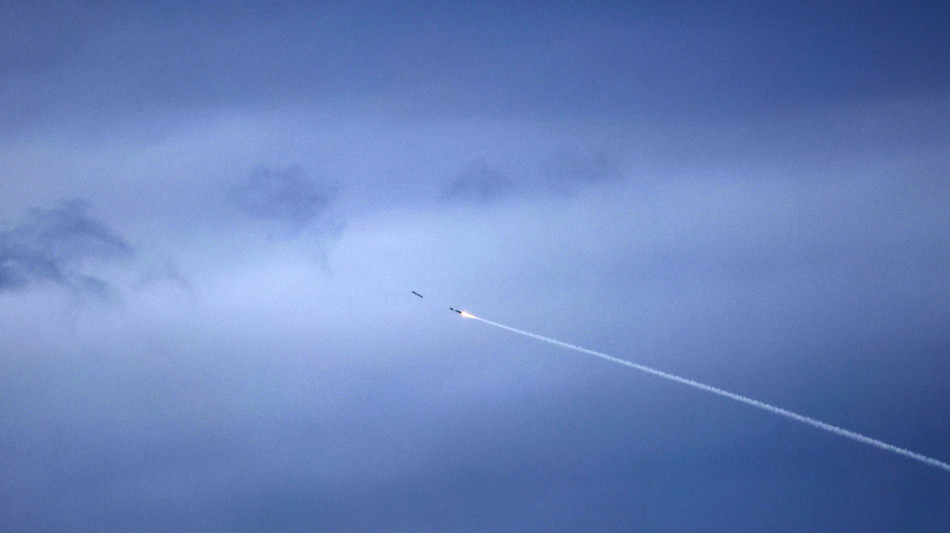 Teheran, presi di mira impianti siderurgici legati agli Usa nel Golfo