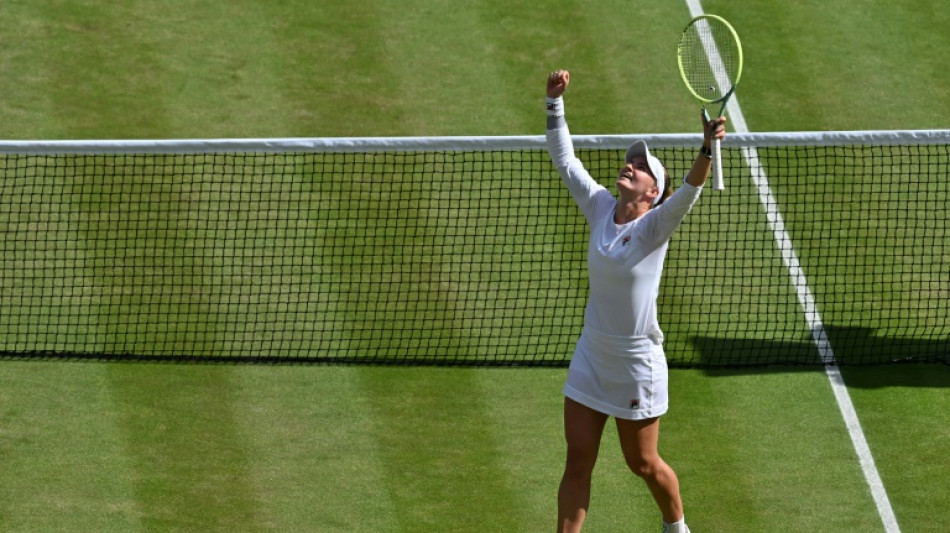 Krejcikova renace en Wimbledon y gana su segundo t&iacute;tulo de Grand Slam