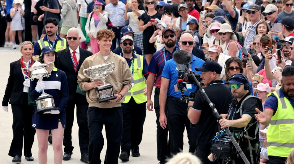 Sinner on semi-final collison course with Djokovic at Australian Open