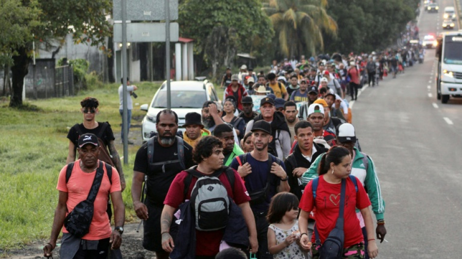 Centenares de migrantes parten a Ciudad de México para exigir su regularización