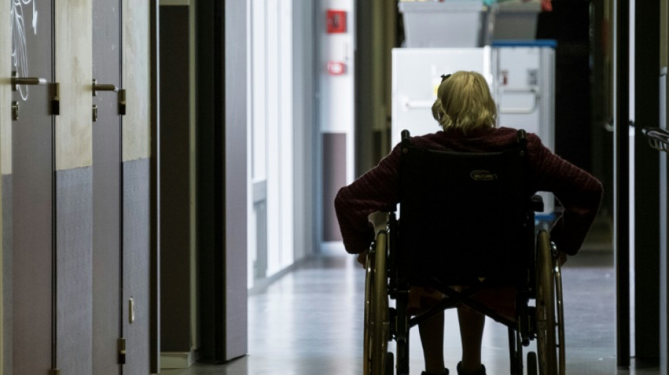 Cash Investigation dénonce à son tour les manquements des Ehpad privés